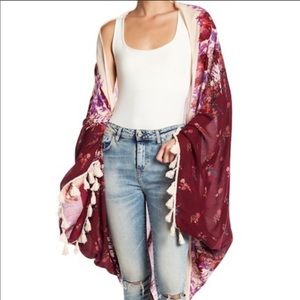 FREE PEOPLE Bali Wrapped In Blooms Kimono